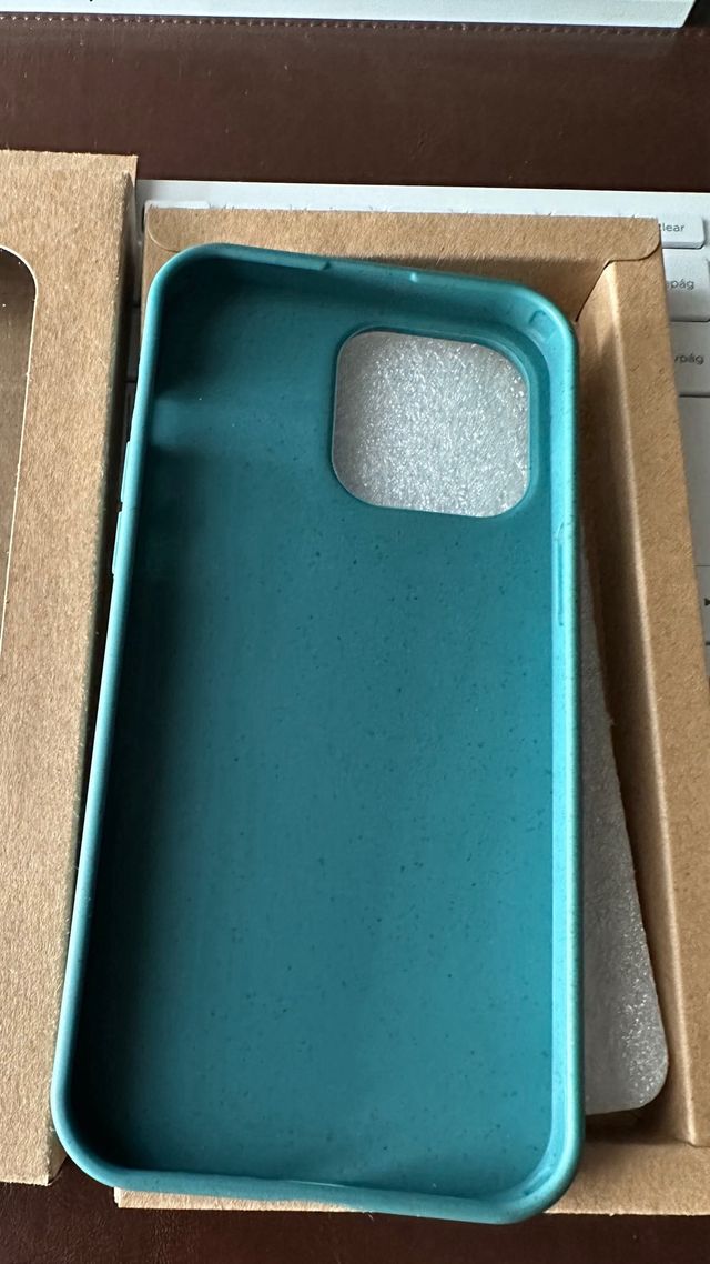 Funda Scalpers iPhone 14 Pro Max Verde