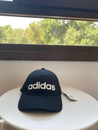 Gorra Adidas Negra