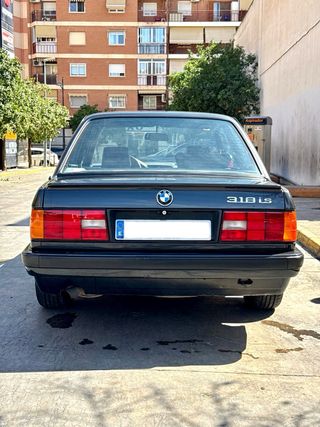 BMW 318 IS 1990