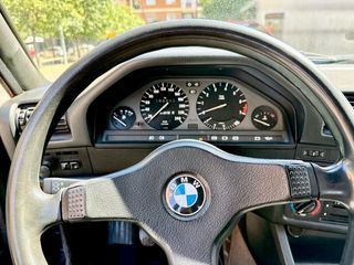BMW 318 IS 1990