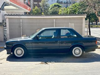 BMW 318 IS 1990