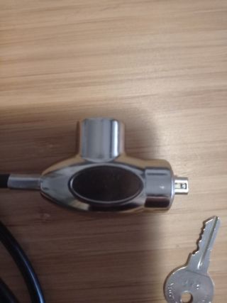 Portátil cable de seguridad con llave