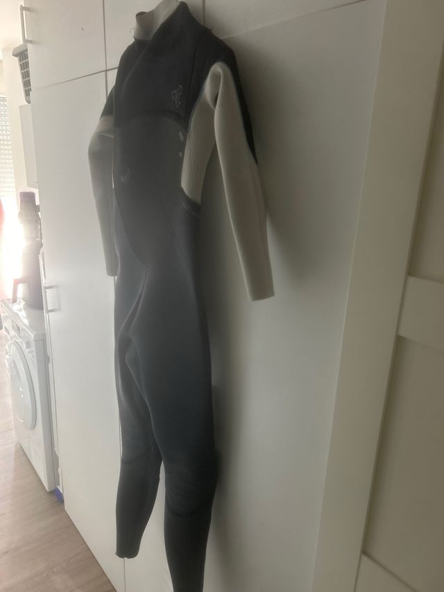 Neopreno Mujer Xcel 4/3