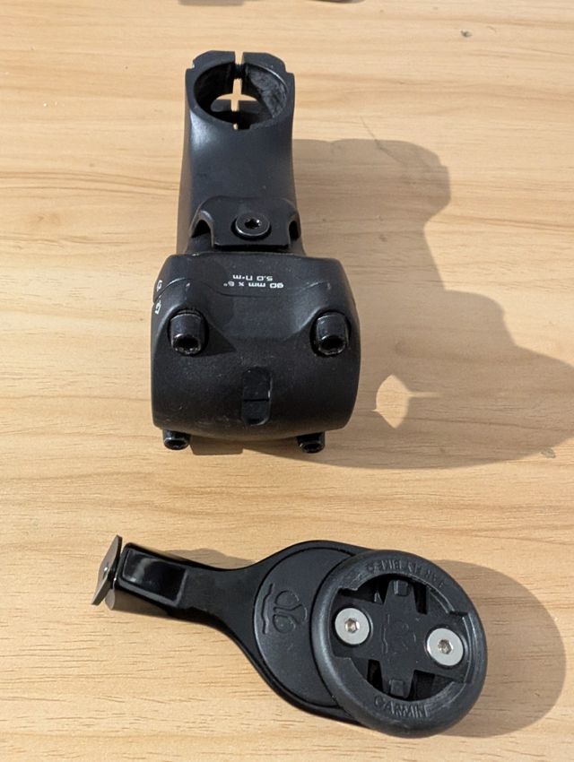 Potencia Specialized y Soporte Garmin Roval