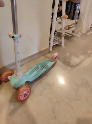 Patinete 3 ruedas con luces Decathlon 