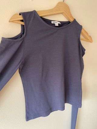 Top Subduet Azul Hombros Descubiertos Talla M