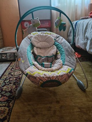 Columpio Ingenuity para bebé