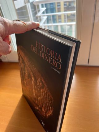 Historia del Dinero (Spanish Edition)