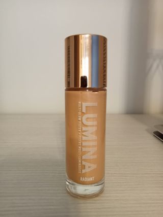 Base de maquillaje Lumina Radiant Beige
