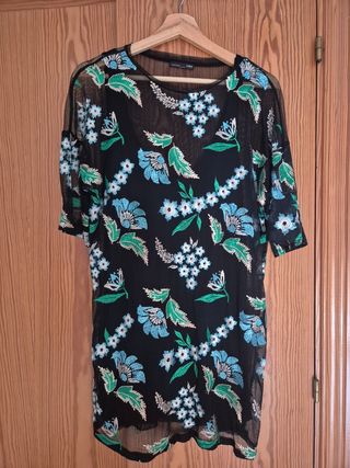 Vestido Zara bordado negro multicolor