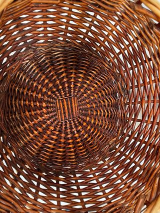 Cesta de mimbre para setas