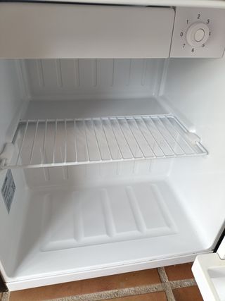 Mini Nevera Universal Blue Negra