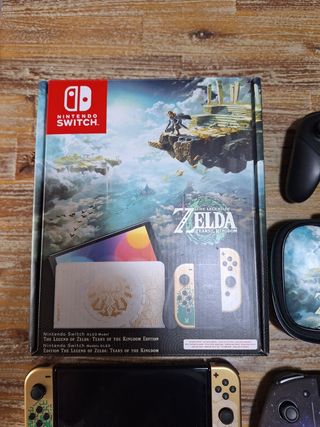 Nintendo Switch OLED Edición Zelda + funda Zelda..