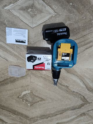 Avvitatore Makita DFS452  Batteria 18V 5.0Ah