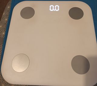 Báscula digital blanca