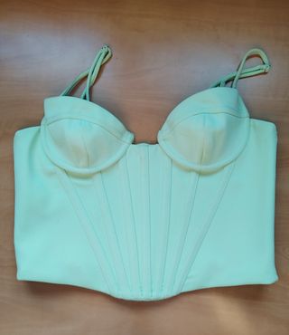 Top/Corsé Verde menta de Zara