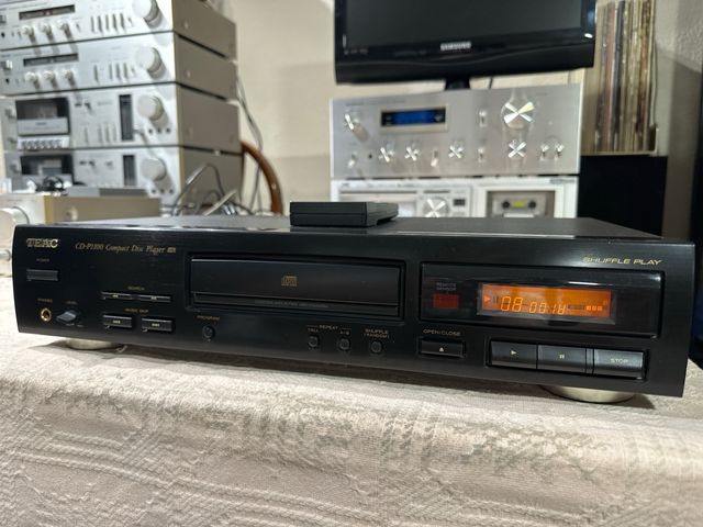 Reproductor CD TEAC CD-P1100 LEER