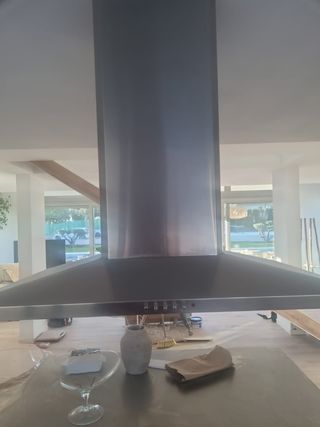 Campana extractora isla