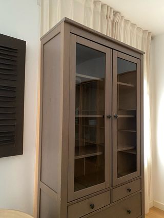 Vitrina Hemnes Ikea Madera y Cristal