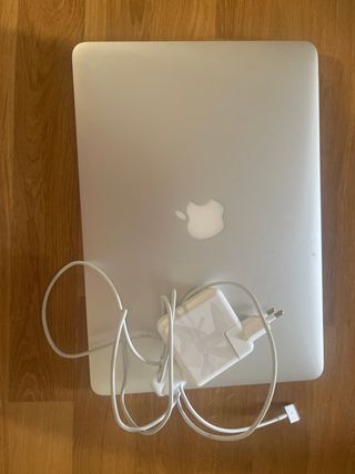 MacBook Air 13 2017 i5 256GB SSD 8GB RAM