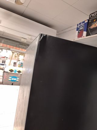 Nevera Gorenje Negra nueva con tara con garantía 