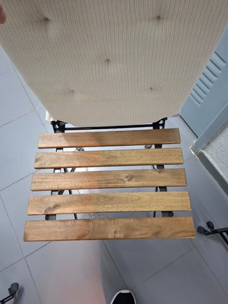 Mesa y Sillas Terraza Madera y Metal y cojines