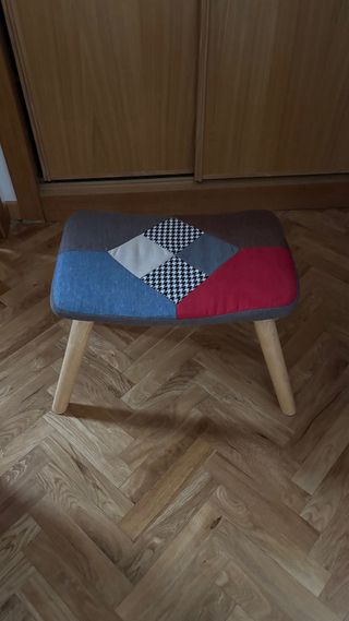 Sillón balancín patchwork con reposapiés