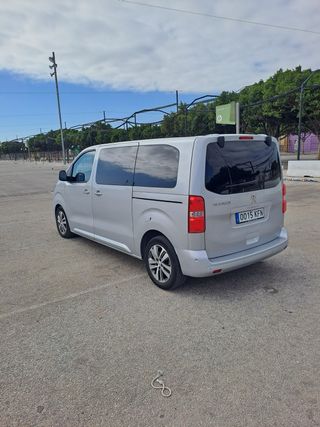 Peugeot Traveller 2018