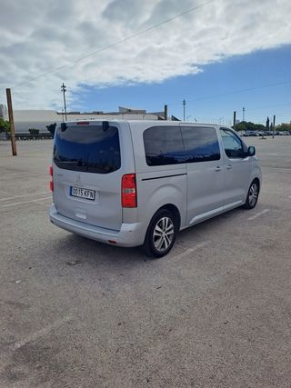 Peugeot Traveller 2018