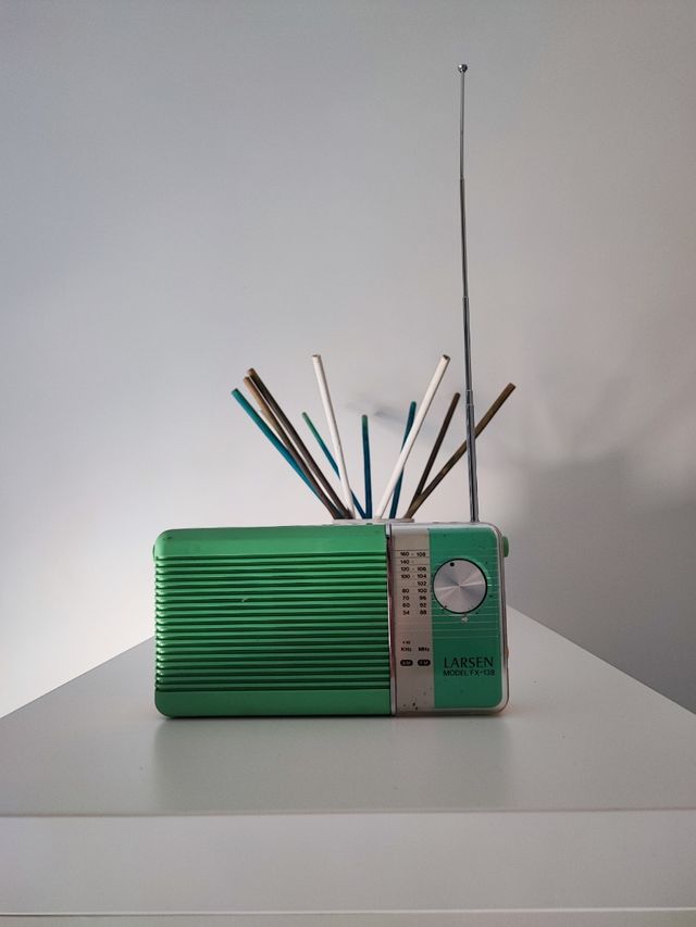 Radio vintage Larsen FX-138 design