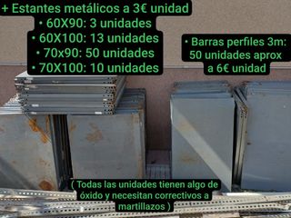 + Estanterías metálicas y barras perforadas de 2,5