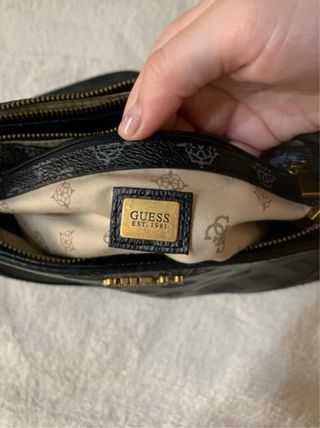 Bolso Guess Negro Dorado Original