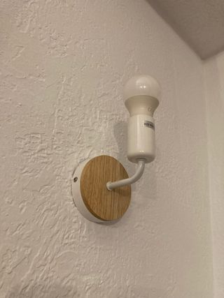 Vendo 8 Apliques de pared madera y metales