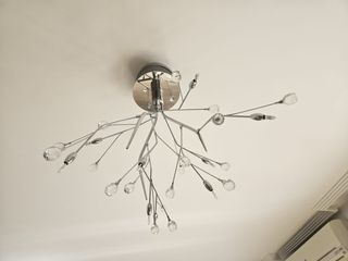 2 Lámparas de techo moderna plateada y cristal.