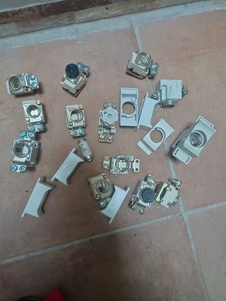 Fusibles y bases eléctricas
