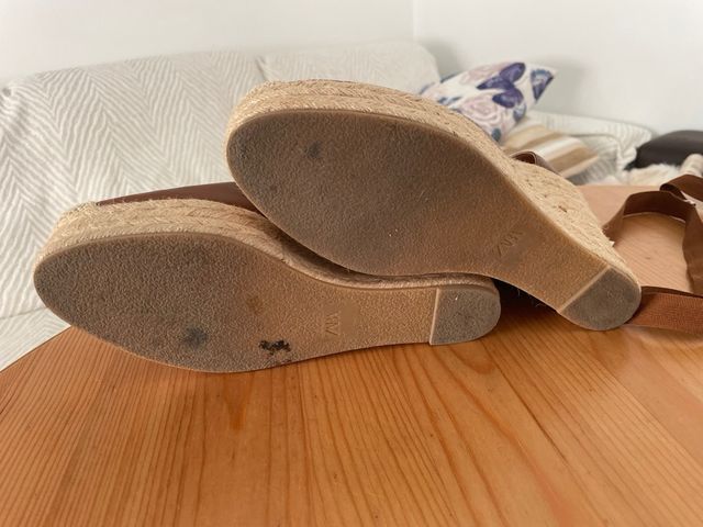 Sandalias Zara Cuña Marrón