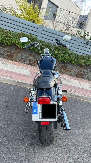 Harley Davidson Negra 883 excelente estado