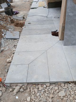 Instalación profesional de azulejos