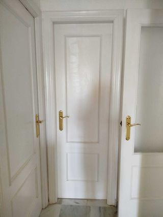 Puerta interior madera lacado blanco