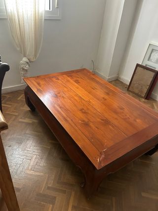 Mesa Balinesa de Madera
