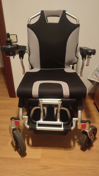 Silla de ruedas eléctrica , su precio era de 1450
