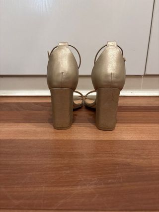 Sandalias tacón MIM SHOES doradas