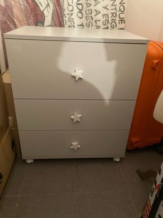 Mobile fasciatoio per neonati con vasca