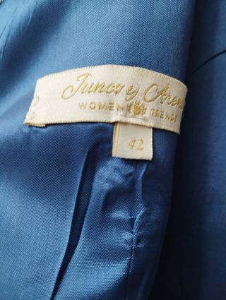 Vestido de fiesta y chaqueta invitada