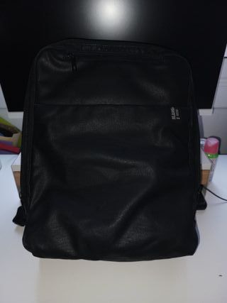 Motxilla de la marca Slang Bcn, model Working