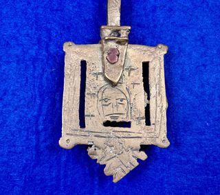 Antigua Cruz procesional etíope en bronce de 37cm