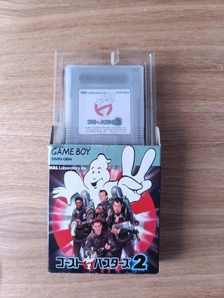 Nintendo Game Boy con Kirby's Dream Land