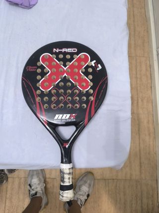 Palas de pádel y paletero