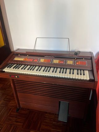 Órgano Hammond 932 Vintage