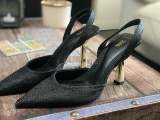 Zapatos Zara rafia y metal T36